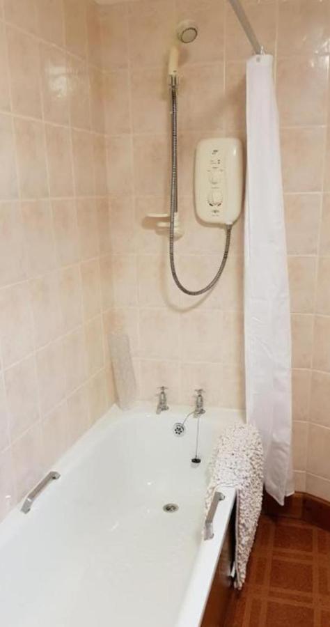 Ness City Apartment Inverness Buitenkant foto